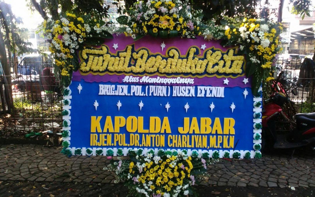 Toko Karangan Bunga Papan Pernikahan di Banjar